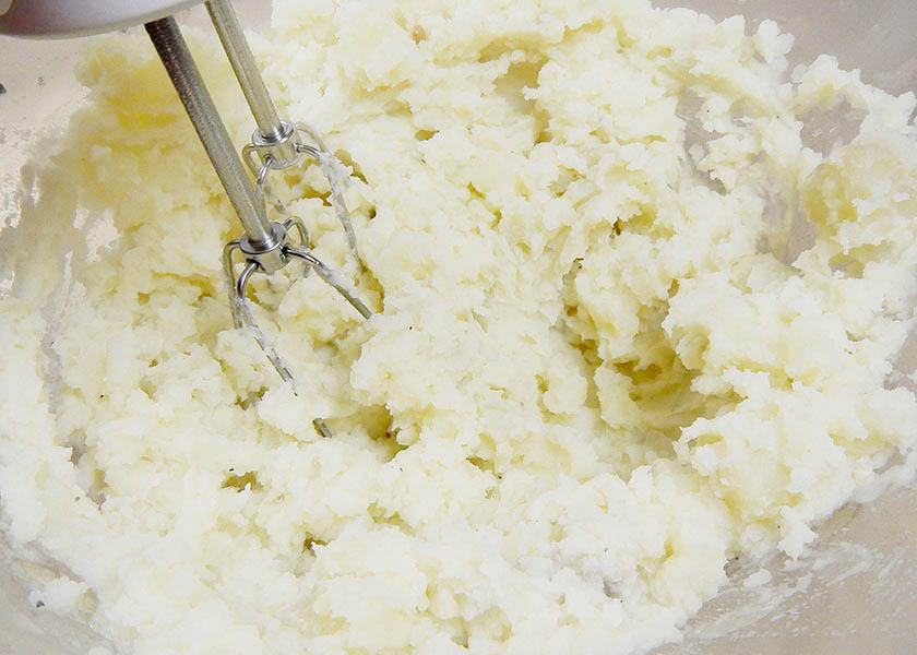 Whipped Potato frosting for meatloaf cupcakes.