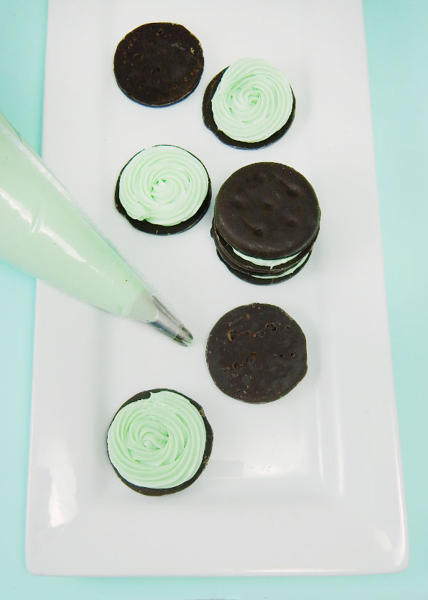 Thin Mint Cookies With Thin Mint Cheesecake Frosting