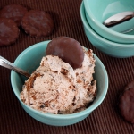 Thin Mint Ice Cream (No Ice Cream Maker Required)