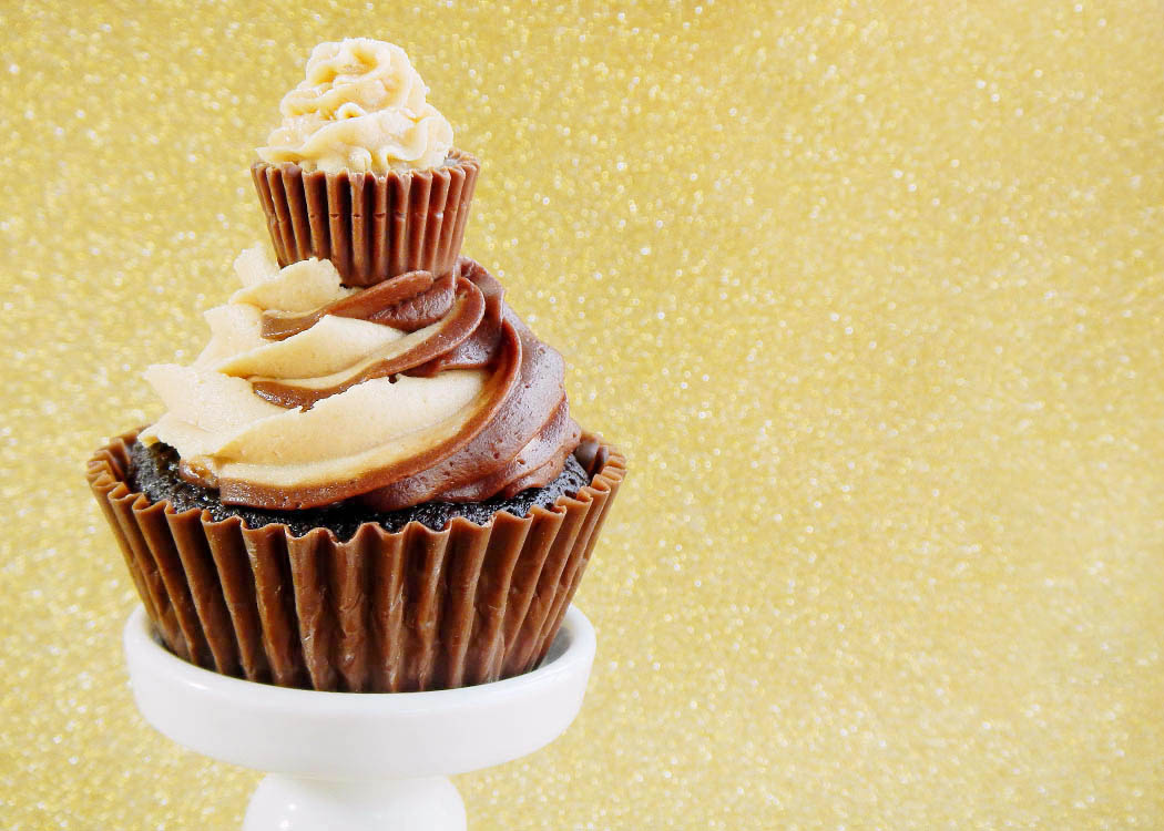 The Best Chocolate Peanut Butter Cupcakes